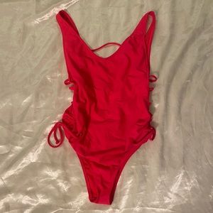 BRIGHT PINK/RED SWIMSUIT — XHILARATION — SIZE M 🌺